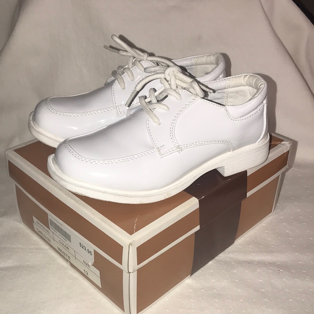 Boys Modit White Dress Shies - Size 12